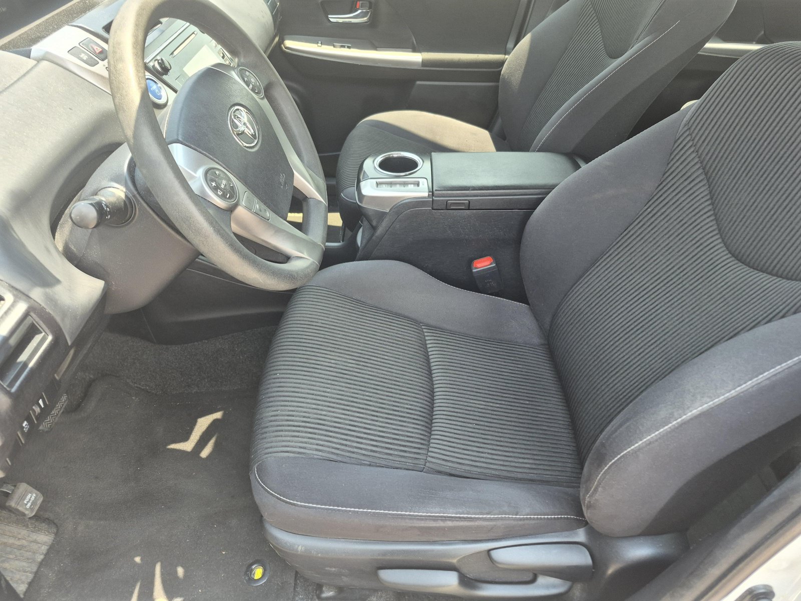 Used 2016 Toyota Prius V Two FWD image 16