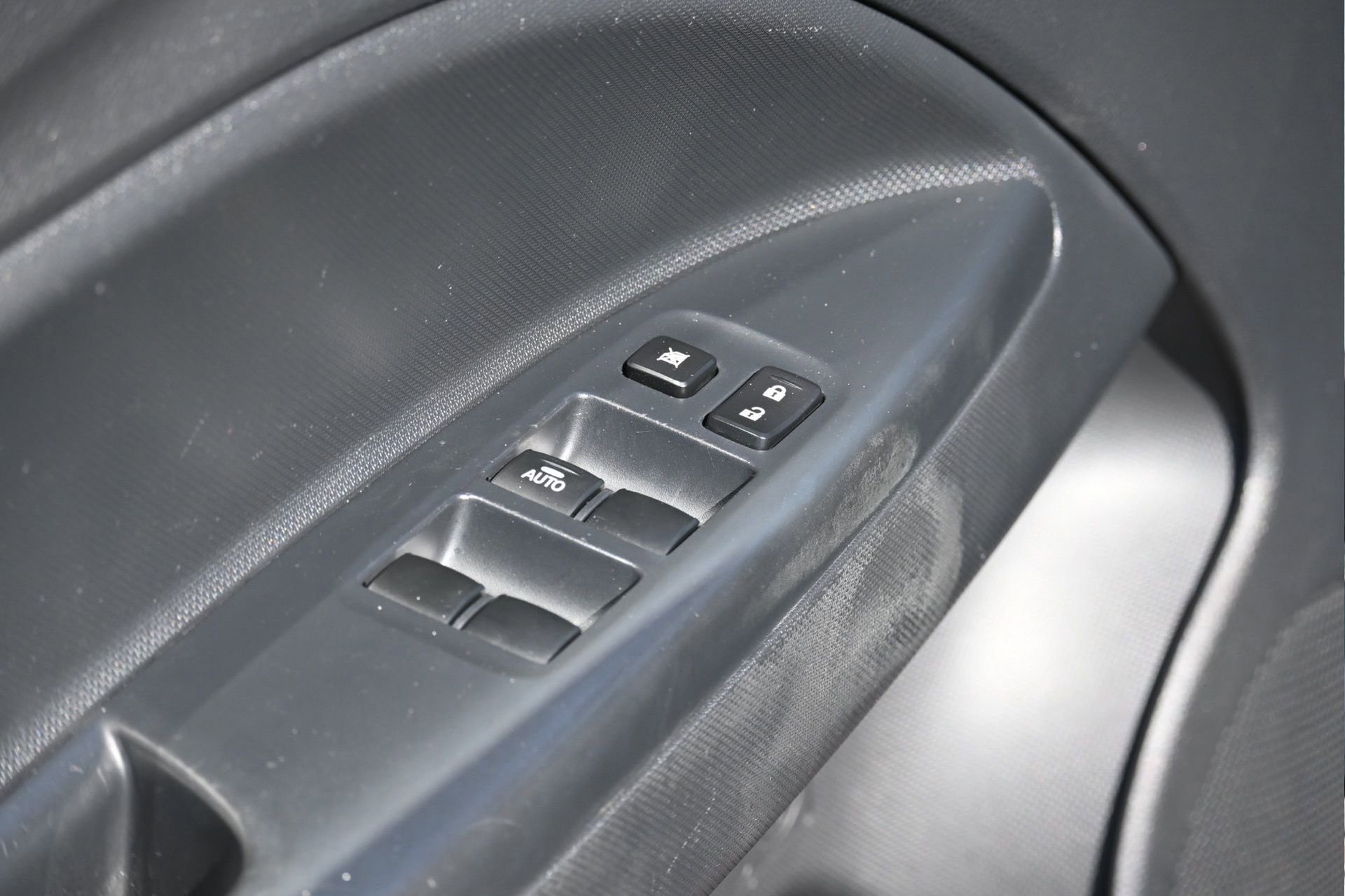 Used 2024 Mitsubishi Mirage ES image 18