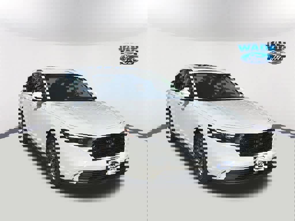 Used 2024 Honda Accord EX image 3