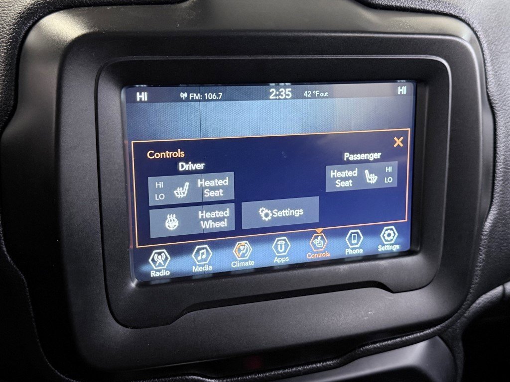 Certified 2020 Jeep Renegade Altitude image 26