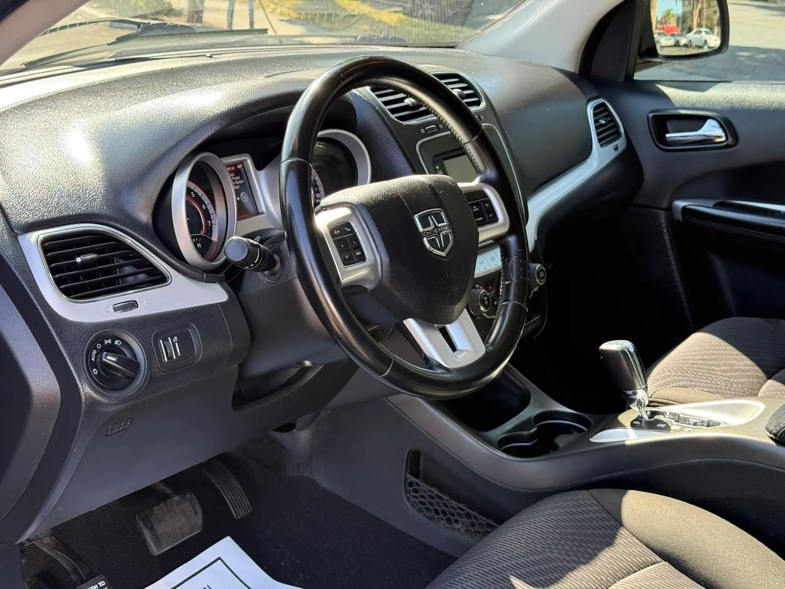 Used 2020 Dodge Journey SE w/ SE Popular Equipment Group FWD image 18