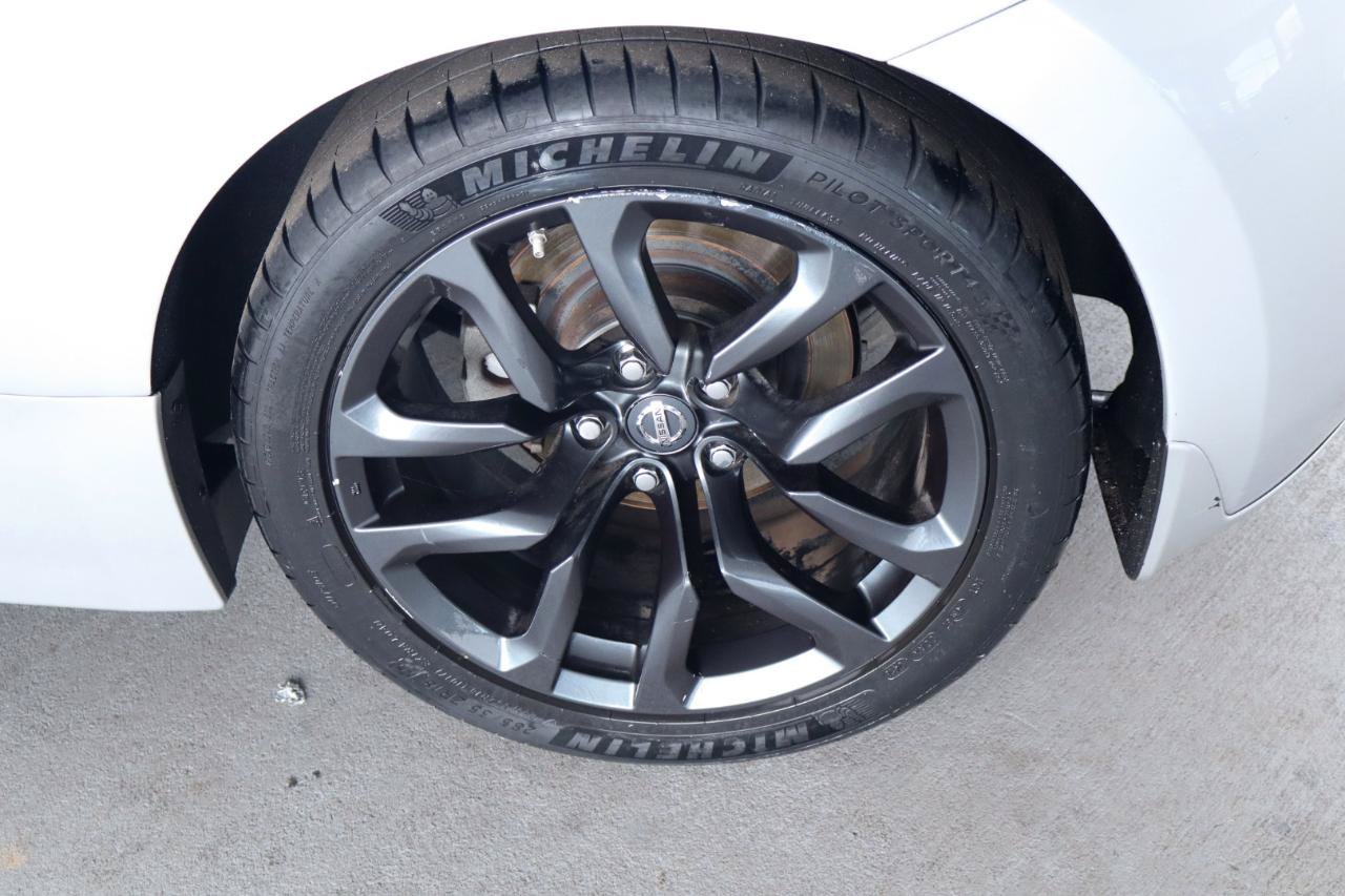 Used 2019 Nissan 370Z Coupe RWD image 31