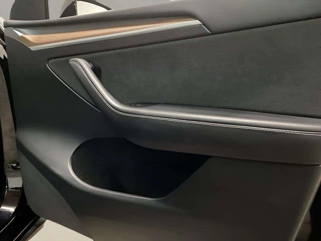 Used 2023 Tesla Model Y Performance image 70