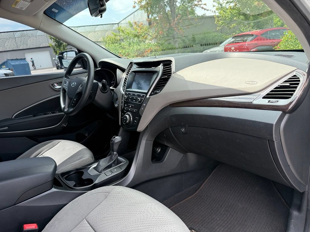 Used 2018 Hyundai Santa Fe Sport w/ 2.4L Value Package 02 FWD image 38