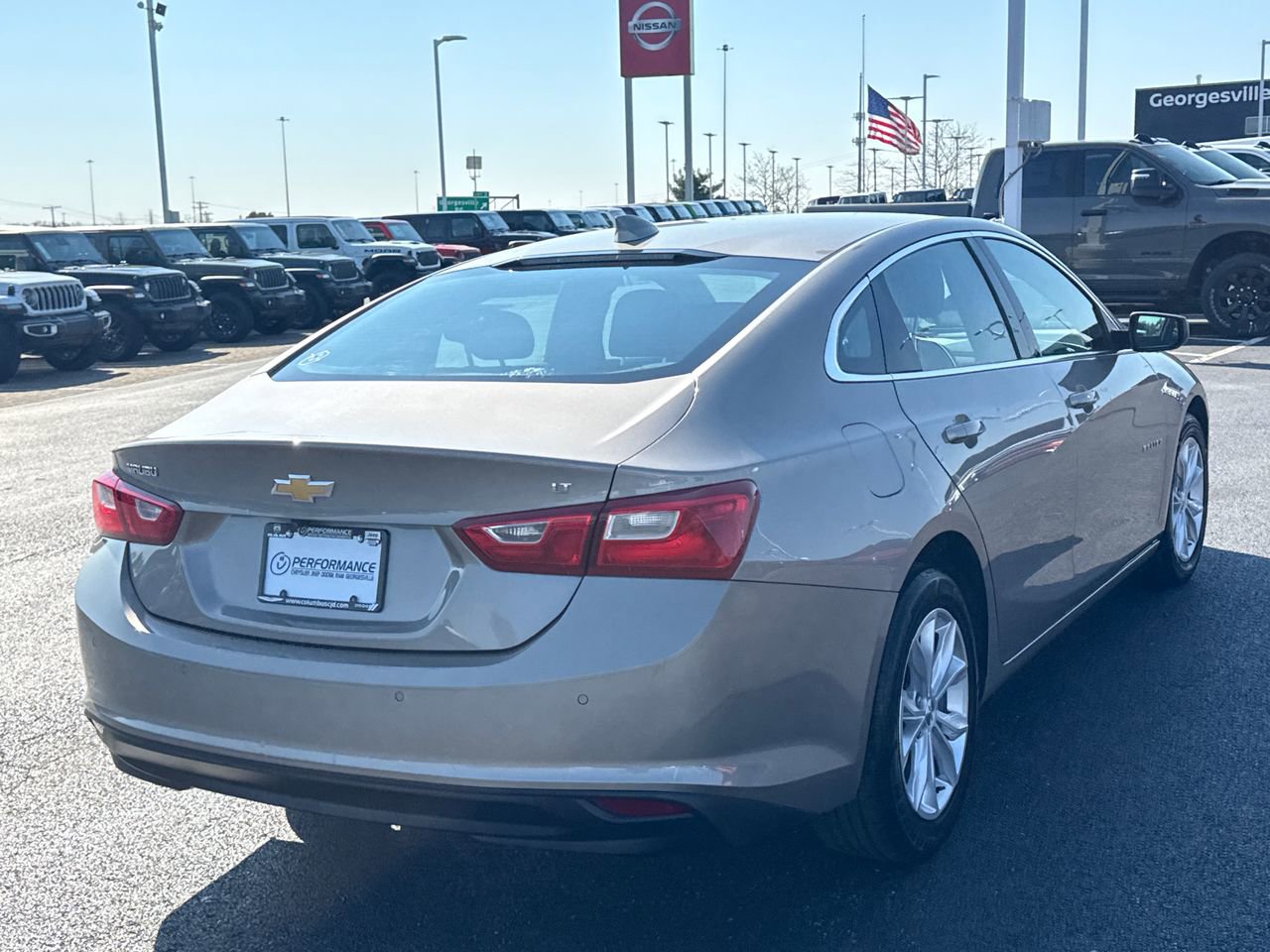 Used 2023 Chevrolet Malibu LT w/ Driver Confidence Package FWD image 3