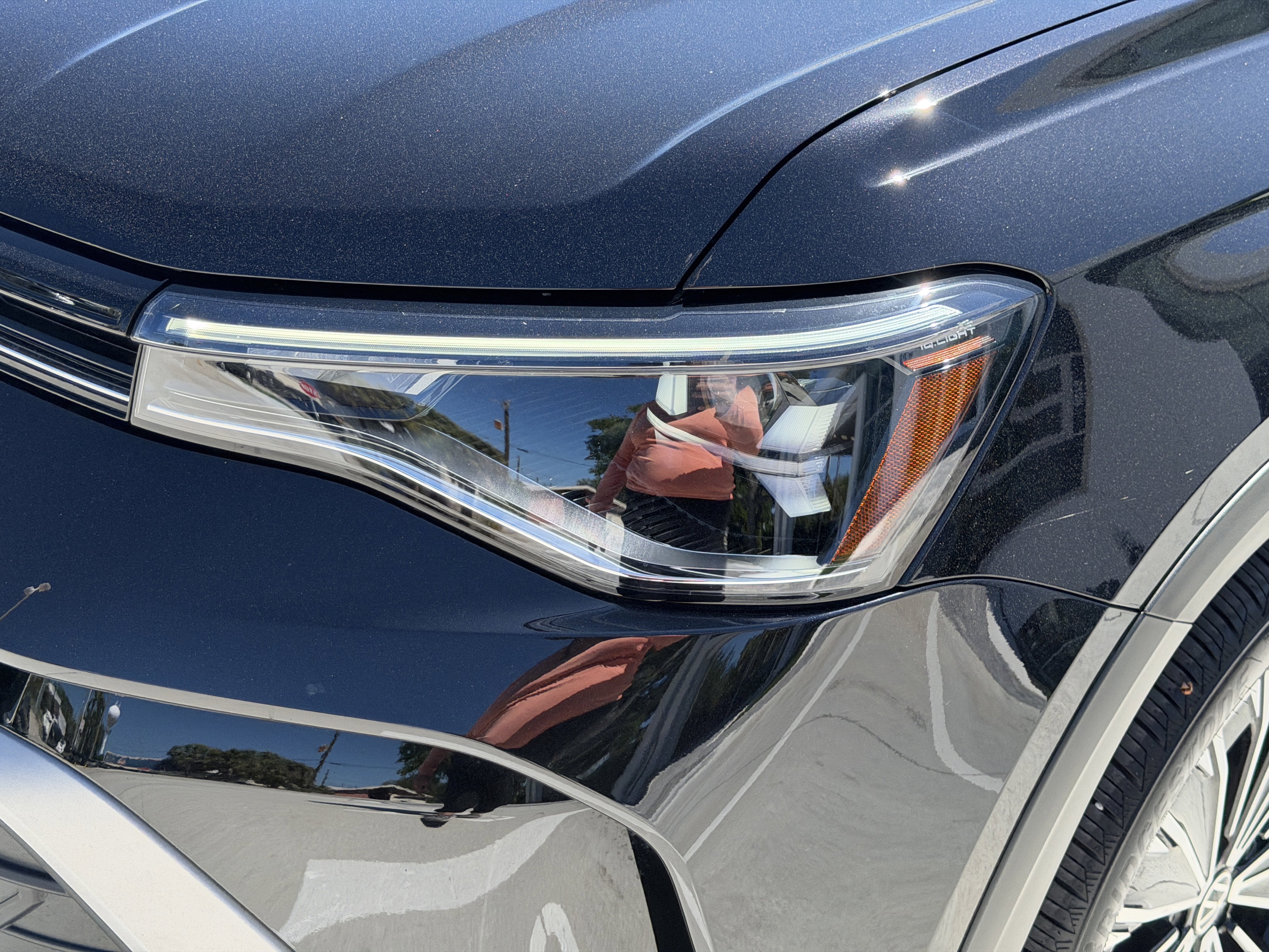 Used 2025 Volkswagen Taos SE image 7