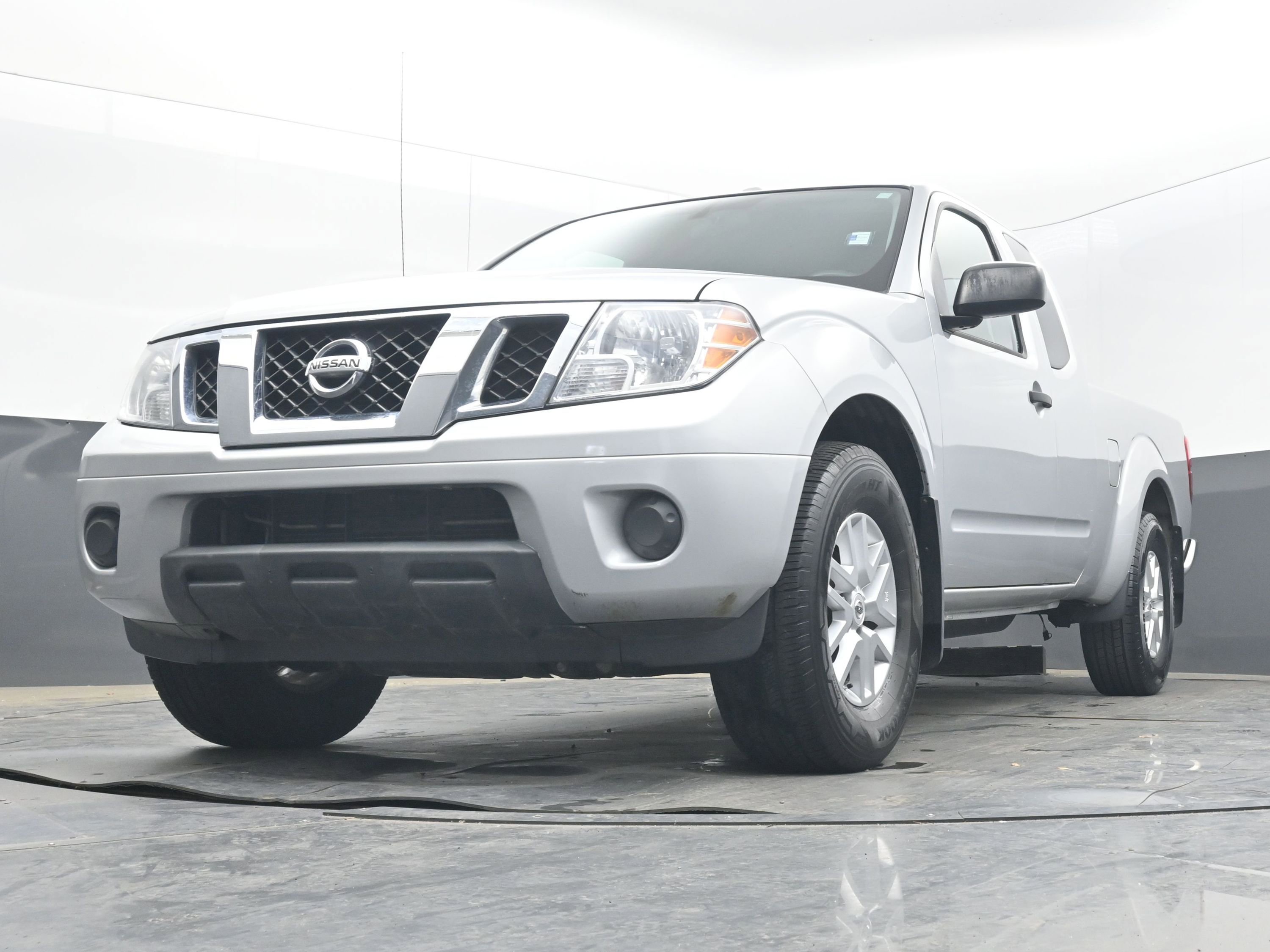Used 2017 Nissan Frontier SV RWD image 23