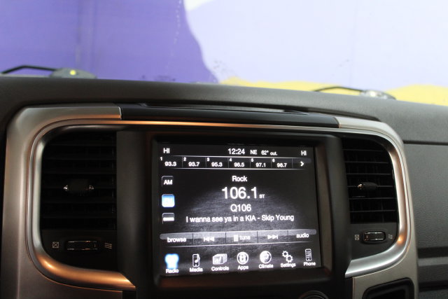 Used 2017 RAM 1500 SLT AWD/4WD image 19