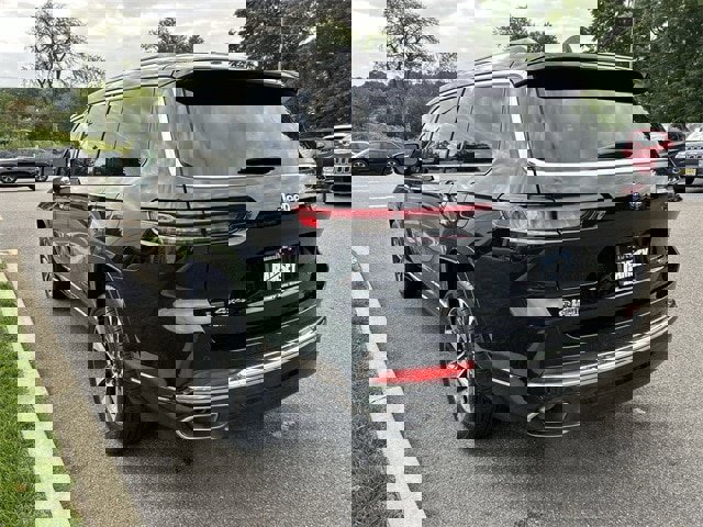 Certified 2022 Jeep Grand Cherokee L Overland image 6