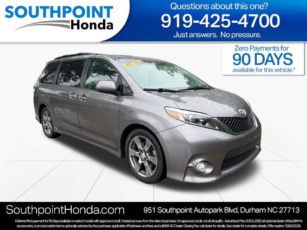 Used 2017 Toyota Sienna SE w/ SE Preferred Package FWD image 1
