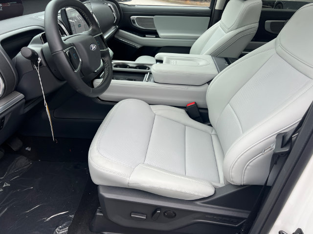New 2027 Ford Expedition Max Platinum RWD image 10
