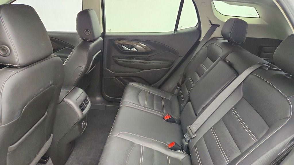 Used 2022 GMC Terrain Denali w/ LPO, Floor Liner Package image 22