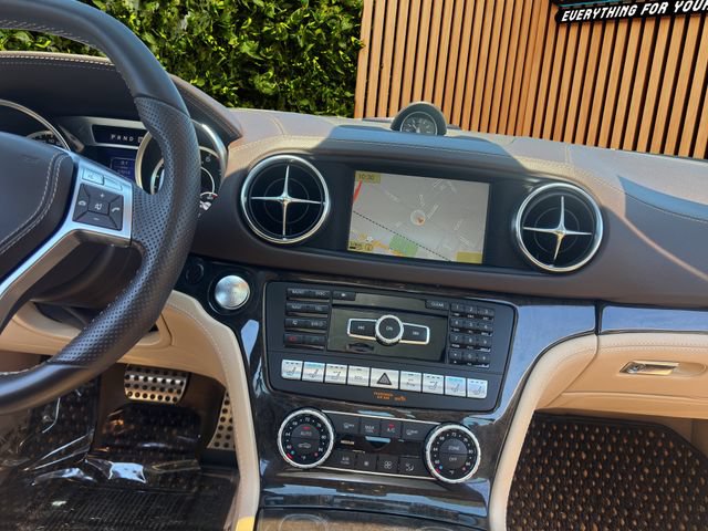 Used 2013 Mercedes-Benz SL 63 AMG image 7