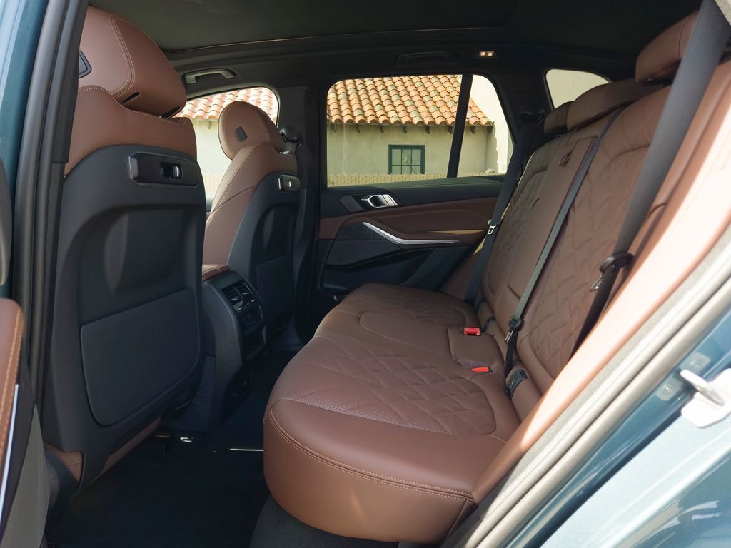 New 2026 BMW X5 sDrive40i image 8