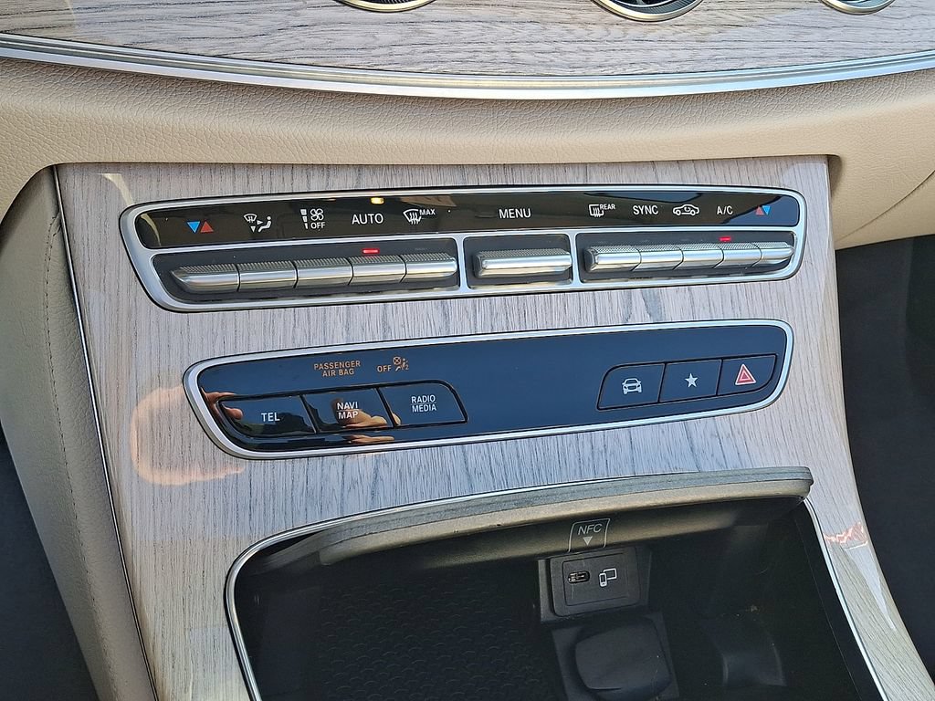 Used 2021 Mercedes-Benz E 450 4MATIC Cabriolet image 16