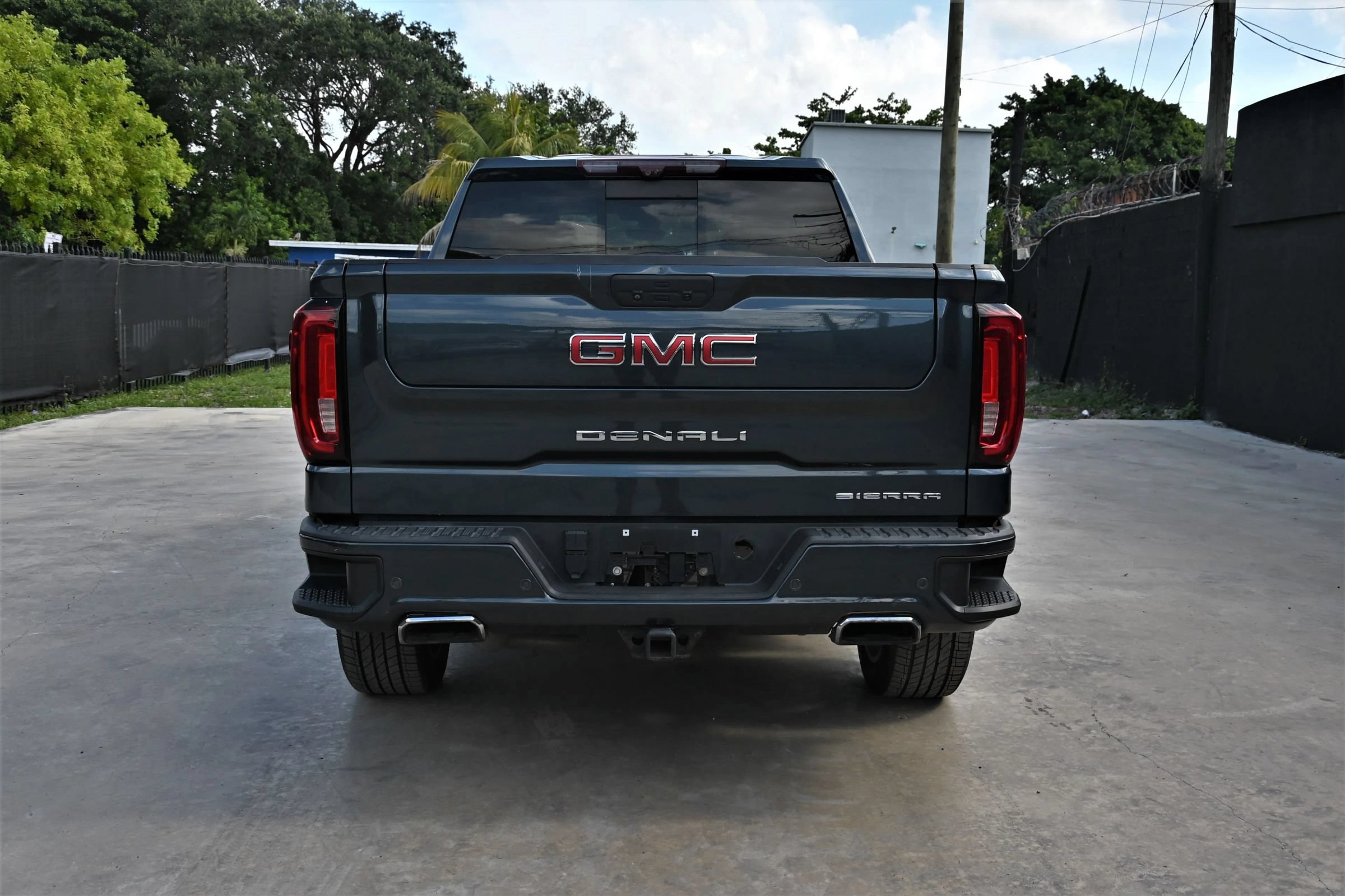 Used 2020 GMC Sierra 1500 Denali w/ Denali Ultimate Package AWD/4WD image 4