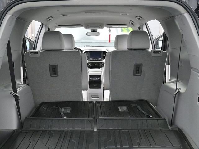 Used 2022 GMC Acadia SLE w/ LPO, Floor Liner Package AWD/4WD image 13
