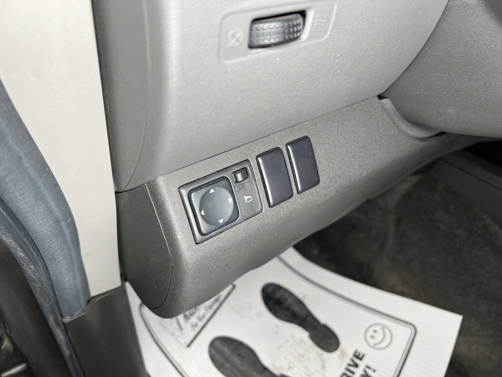 Used 2005 Nissan Xterra SE image 14