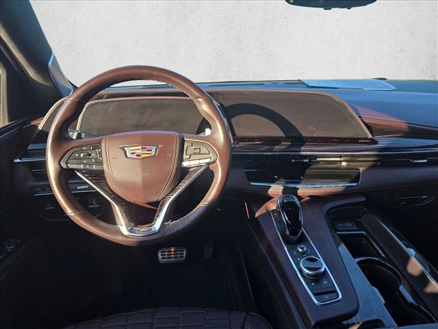 Used 2023 Cadillac Escalade ESV V AWD/4WD image 18