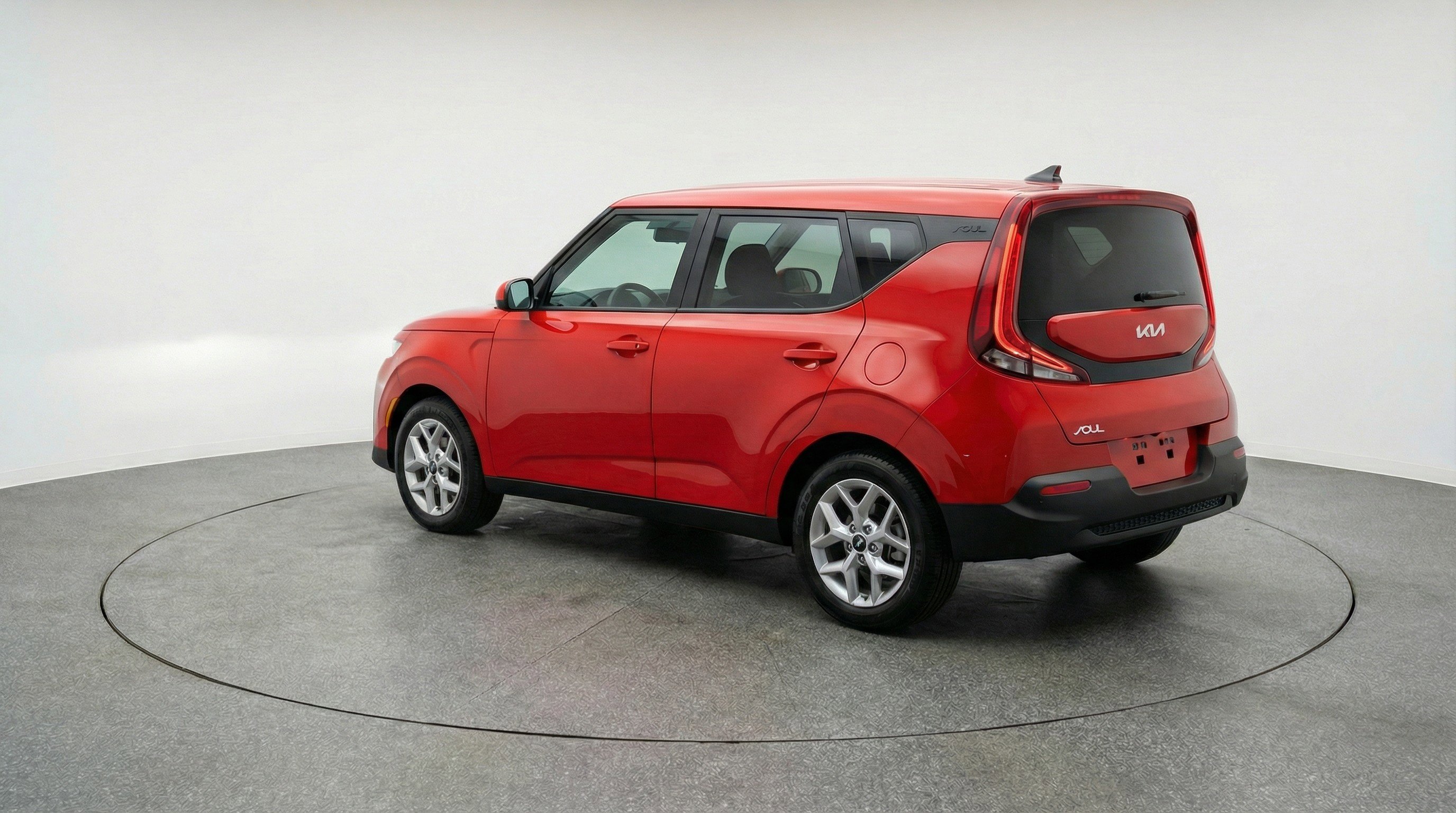 Used 2025 Kia Soul LX w/ LX Technology Package image 6