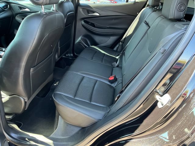 Used 2021 Buick Encore GX Essence w/ Sport Touring Package FWD image 6