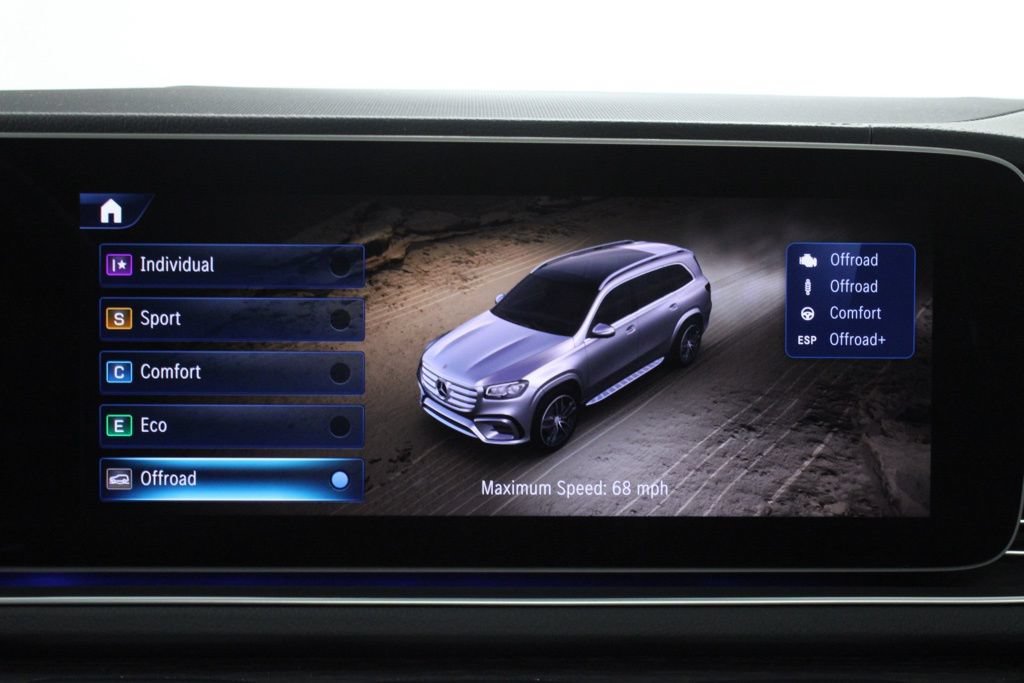 Certified 2025 Mercedes-Benz GLS 450 4MATIC image 33