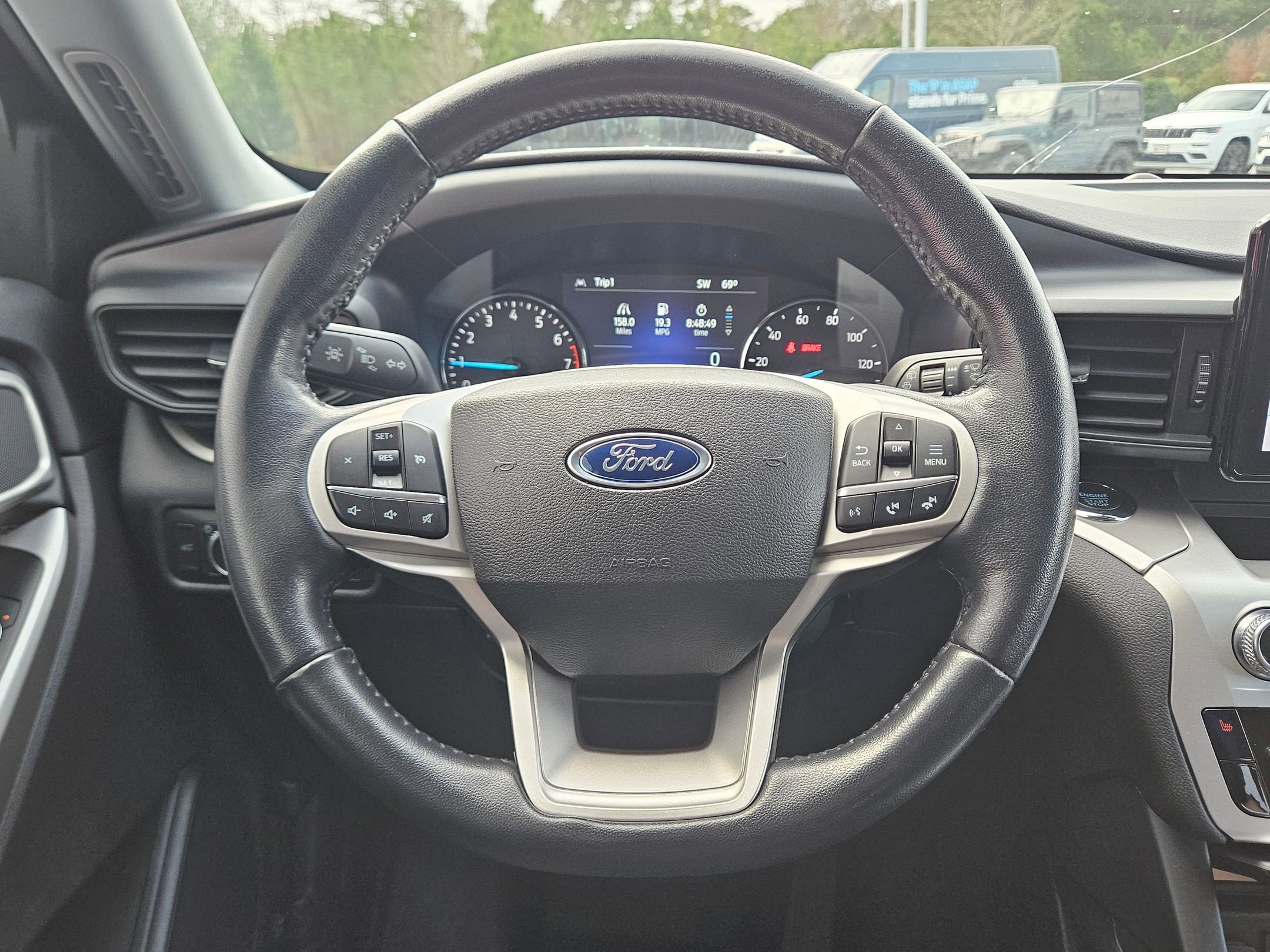 Used 2022 Ford Explorer XLT image 15