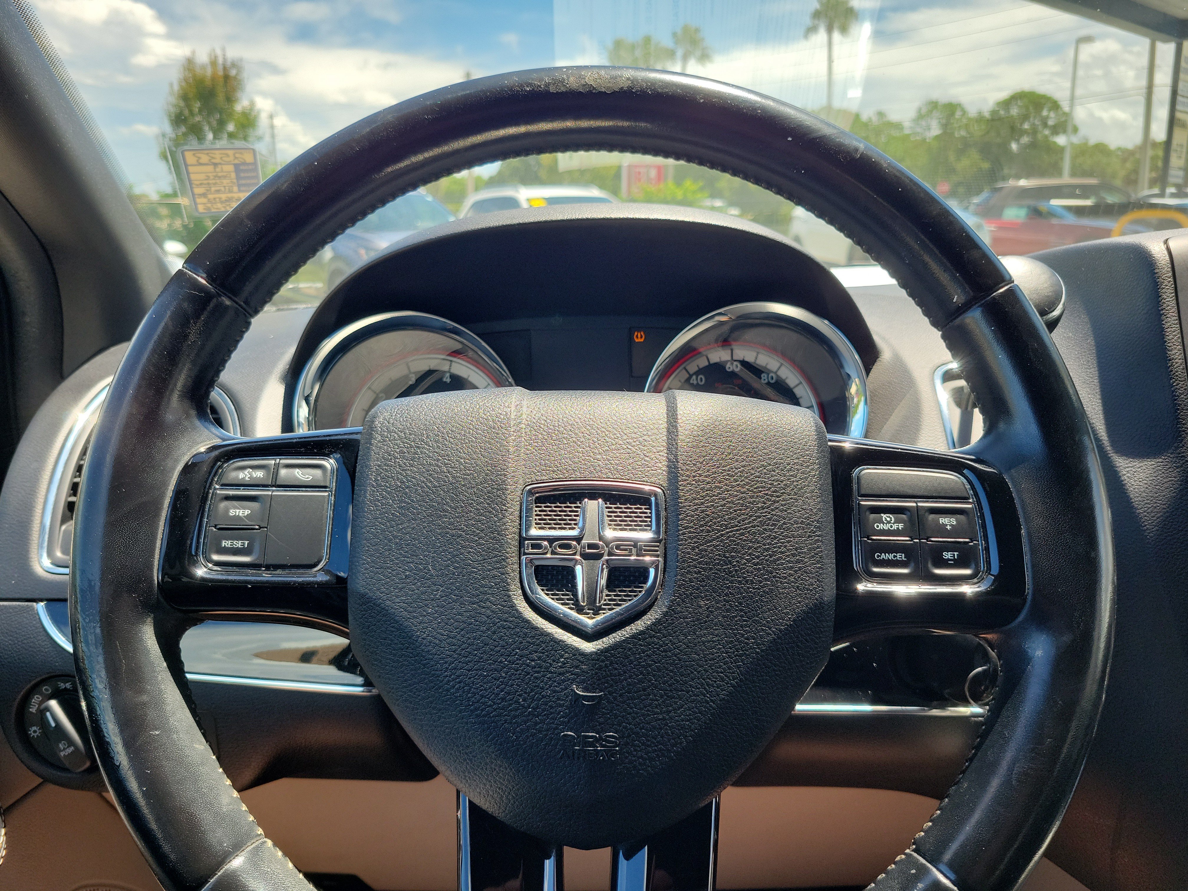 Used 2019 Dodge Grand Caravan SXT FWD image 17