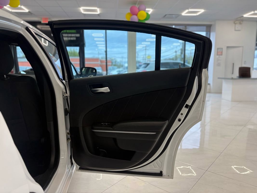 Used 2023 Dodge Charger SXT RWD image 37