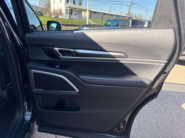 Used 2025 Kia Telluride S image 34