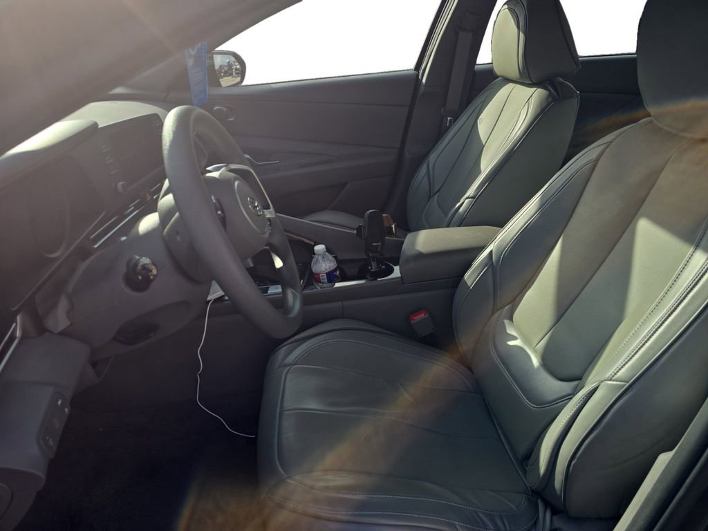 Certified 2023 Hyundai Elantra Blue w/ Cargo Package image 9