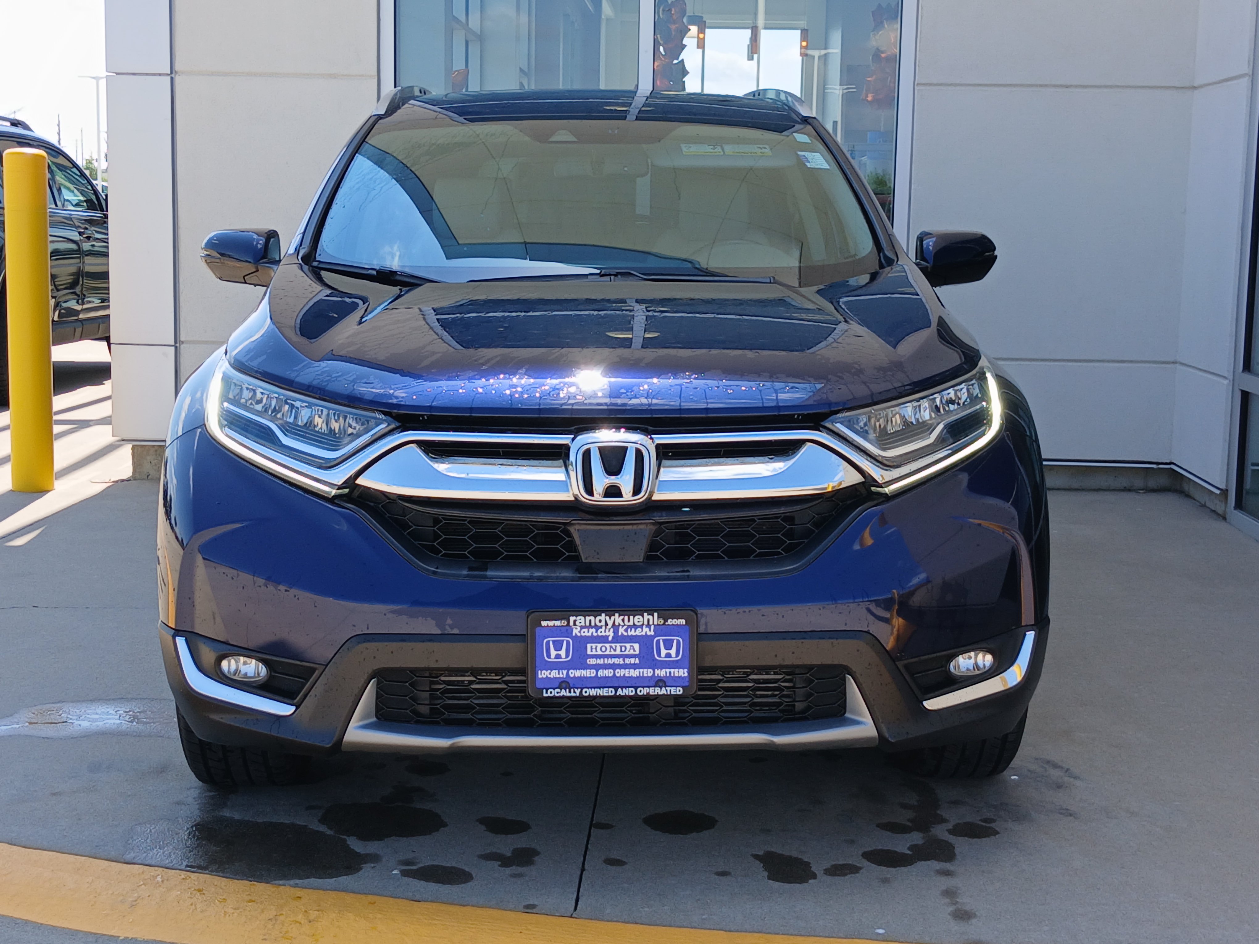 Used 2017 Honda CR-V Touring image 4