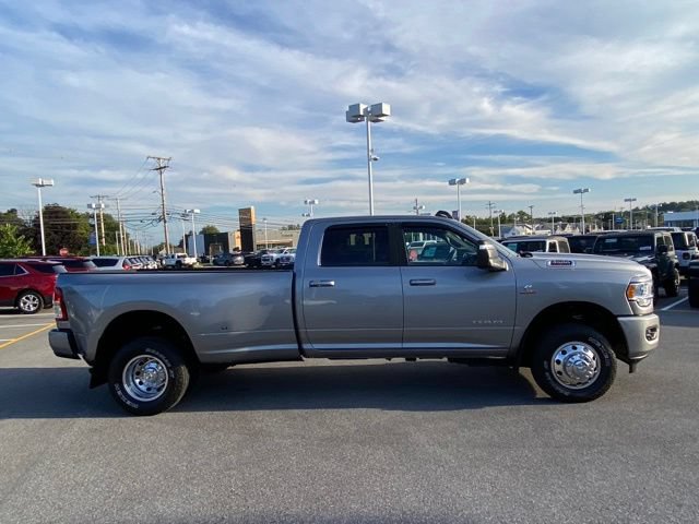Used 2024 RAM 3500 Big Horn w/ Sport Appearance Package AWD/4WD image 6