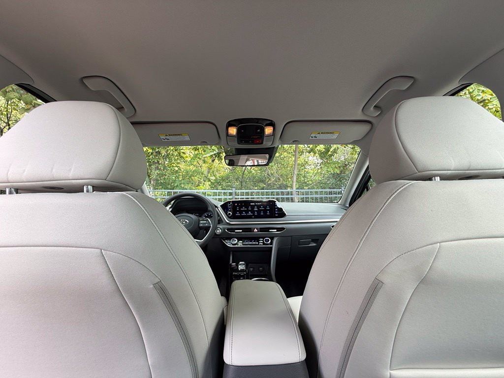 Certified 2023 Hyundai Sonata SEL w/ Preferred Accessory Package FWD image 33