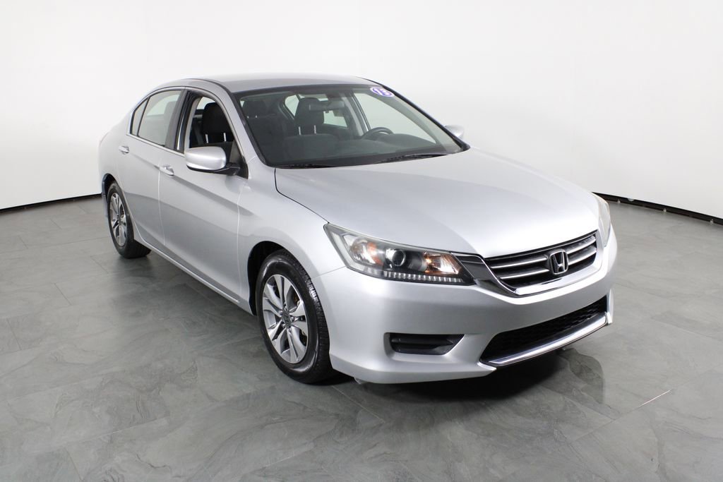 Used 2013 Honda Accord LX image 4