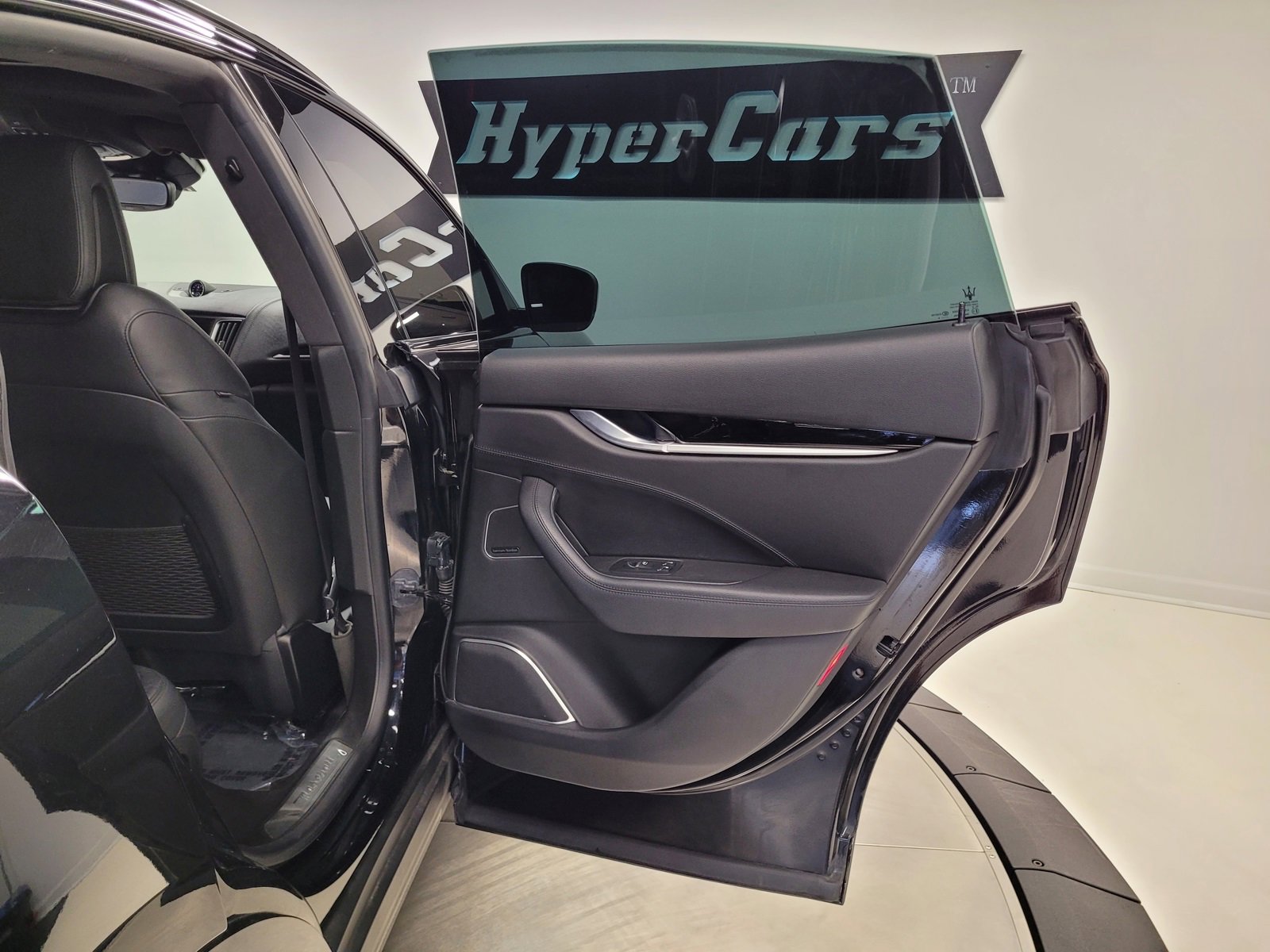 Used 2018 Maserati Levante GranSport image 46