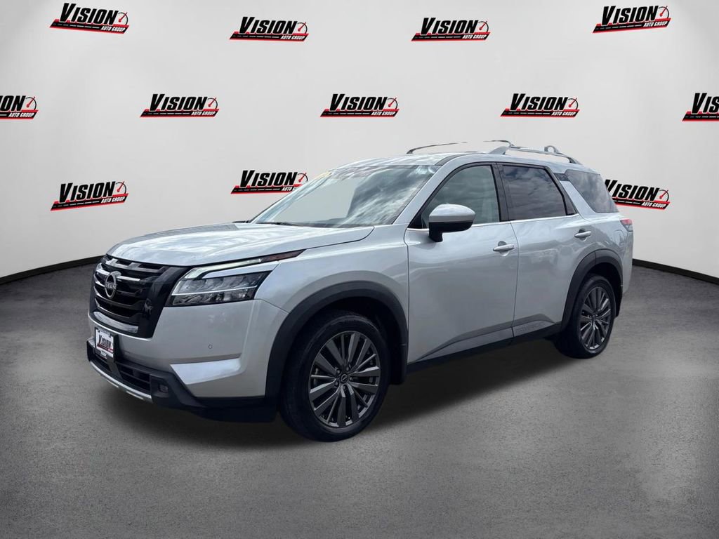 Used 2023 Nissan Pathfinder SL w/ SL Premium Package image 1
