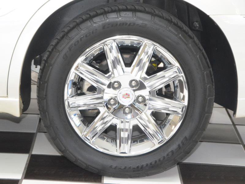 Used 2011 Cadillac DTS Premium w/ Driver Awareness Package image 13