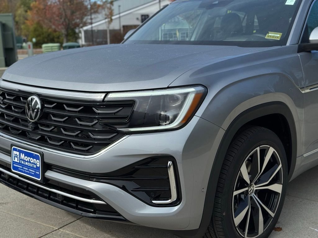 New 2026 Volkswagen Atlas Cross Sport SEL Premium R-Line image 5