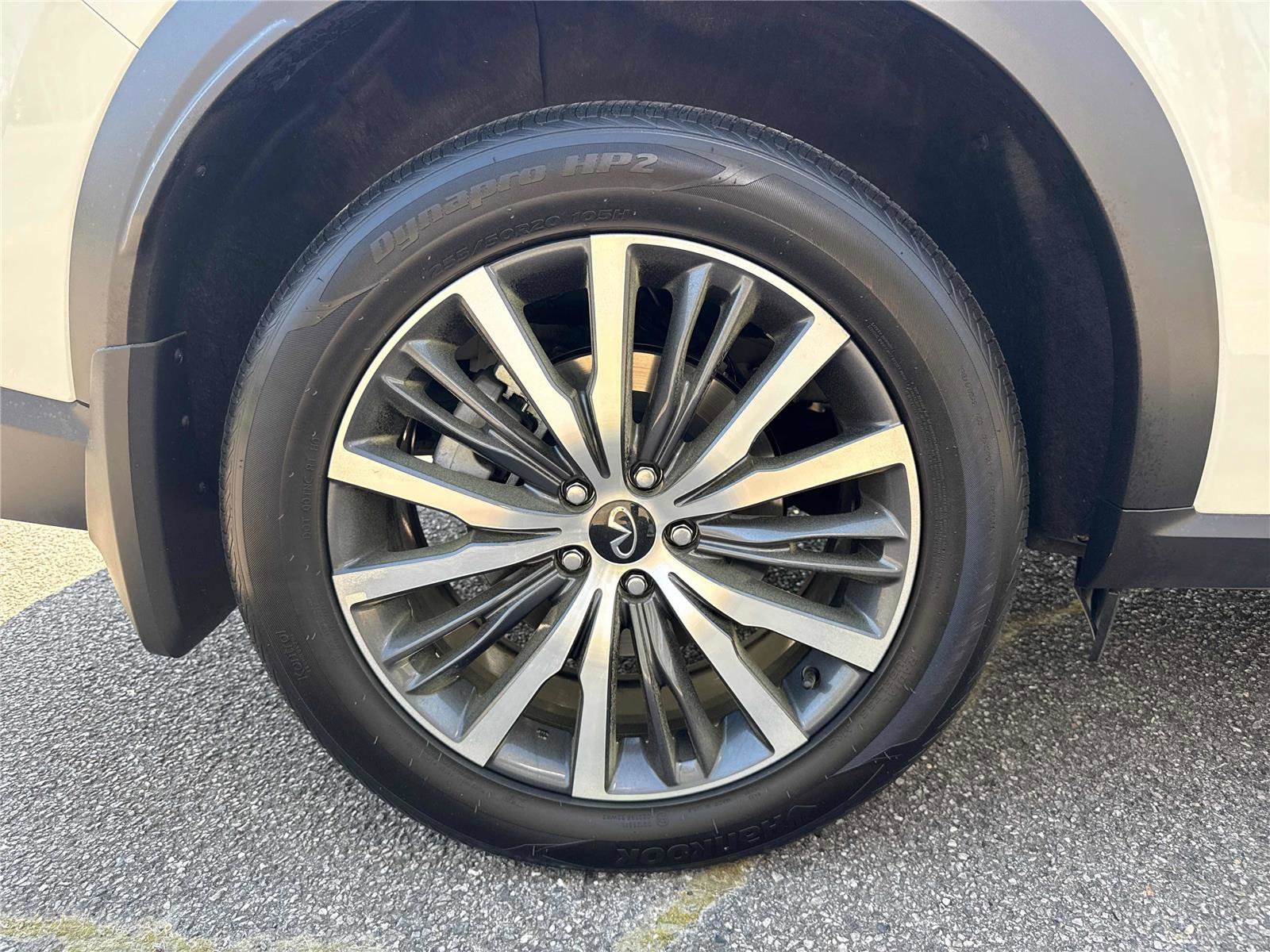 Certified 2025 INFINITI QX60 Sensory image 29