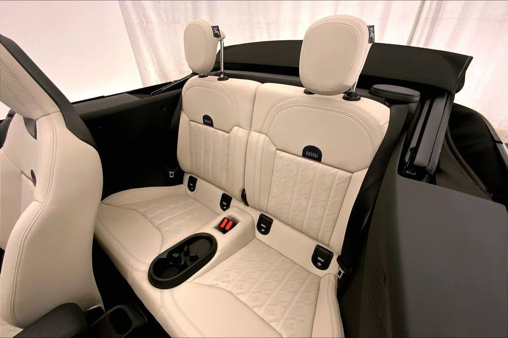 Used 2026 MINI Cooper S FWD image 14
