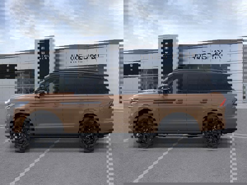 New 2025 Lincoln Navigator Black Label image 3