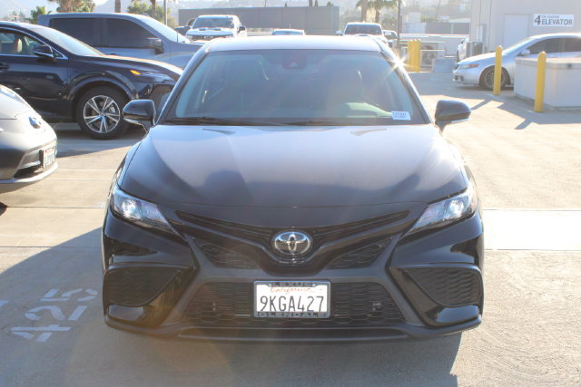 Used 2024 Toyota Camry SE w/ Convenience Package FWD image 2