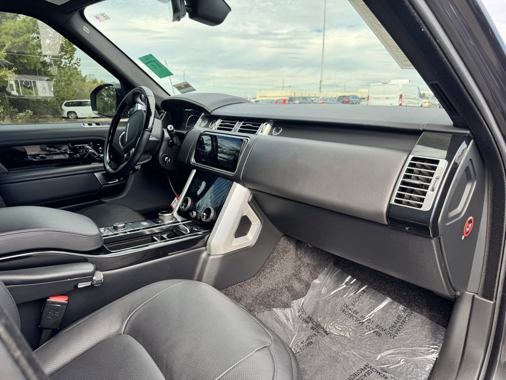 Used 2019 Land Rover Range Rover HSE image 10