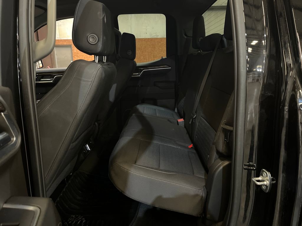 Used 2023 GMC Sierra 1500 Elevation AWD/4WD image 28