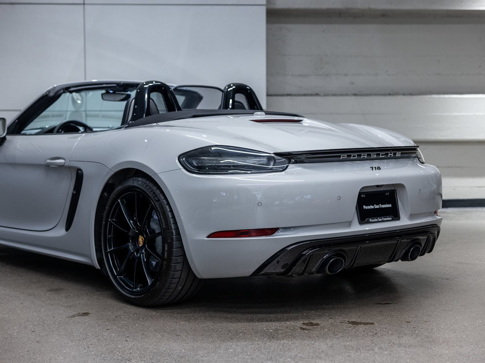 Certified 2025 Porsche 718 Boxster GTS RWD image 28