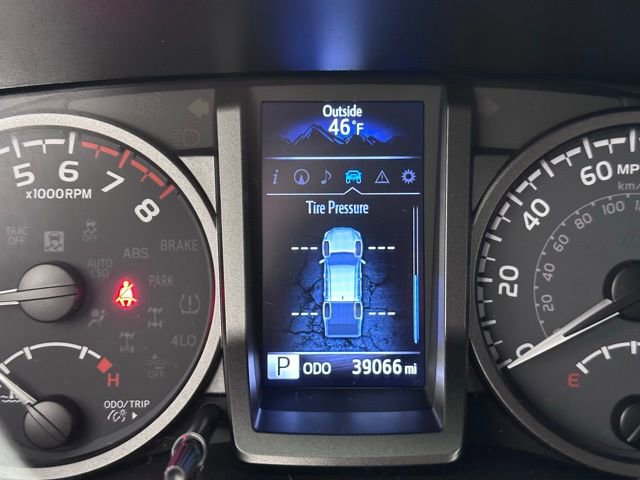 Used 2022 Toyota Tacoma TRD Sport AWD/4WD image 24