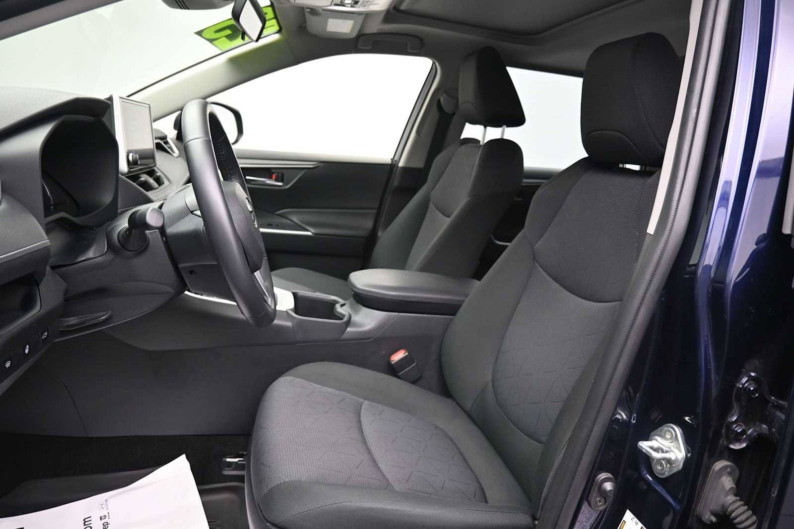Used 2023 Toyota RAV4 XLE w/ Convenience Package AWD/4WD image 12