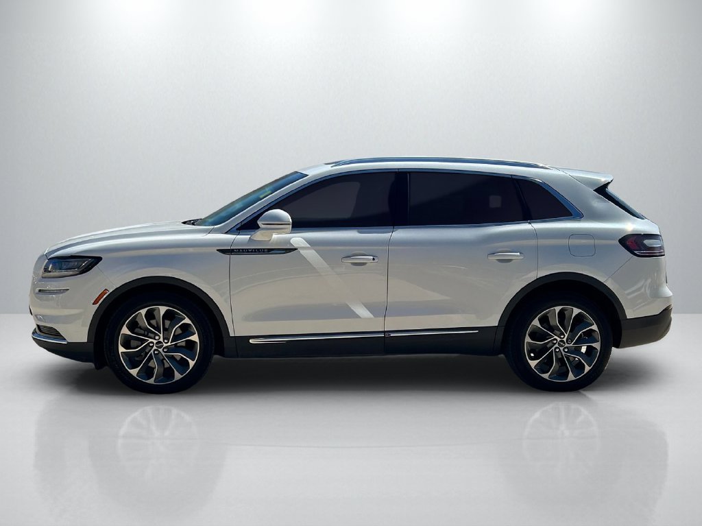 Used 2023 Lincoln Nautilus Reserve w/ Luxury Package AWD/4WD image 8