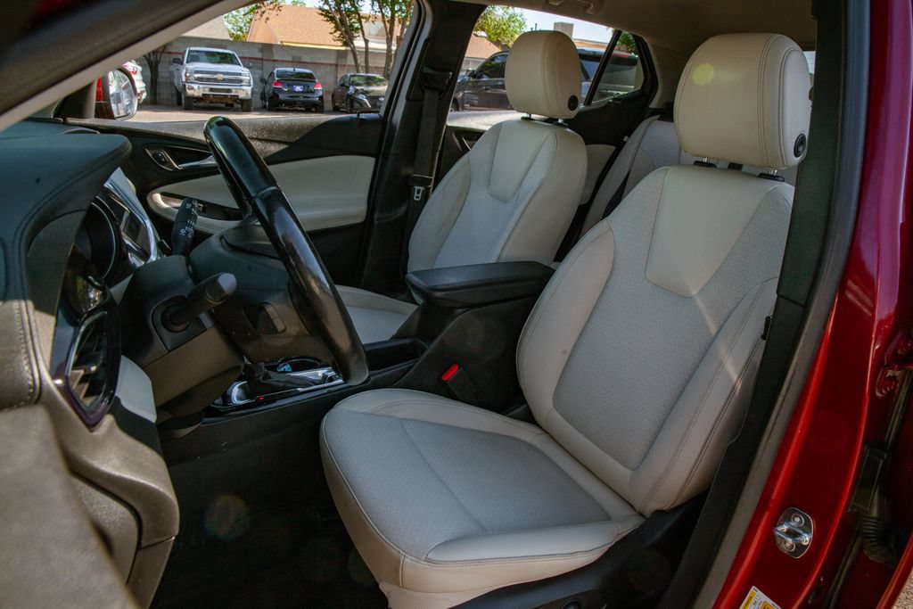 Used 2023 Buick Encore GX Preferred w/ Cold Weather Comfort Package FWD image 13